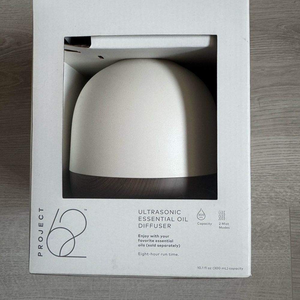 GUC Project 62 | Woodgrain Oil Diffuser | 300ml | White/Brown